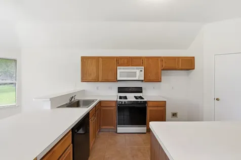 2739 S Peach Hollow Circle Pearland TX 77584