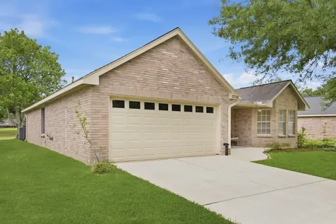 2739 S Peach Hollow Circle Pearland TX 77584