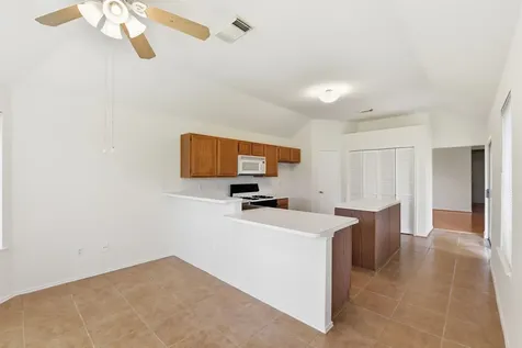 2739 S Peach Hollow Circle Pearland TX 77584