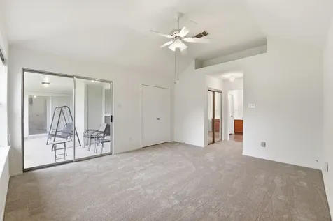 2739 S Peach Hollow Circle Pearland TX 77584