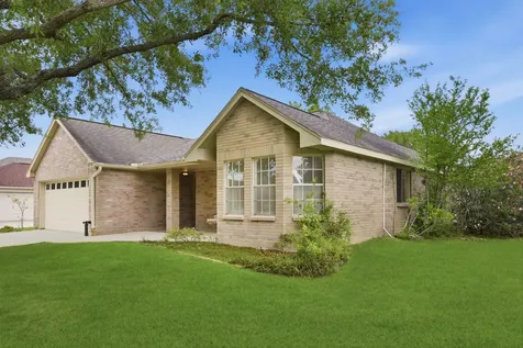 2739 S Peach Hollow Circle Pearland TX 77584