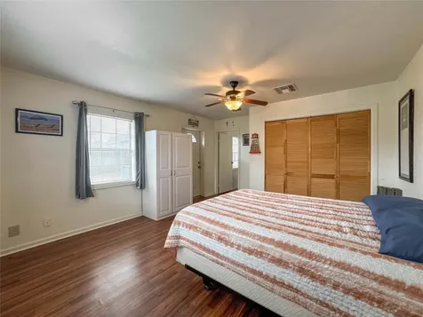3217 Pine Street Galveston TX 77551