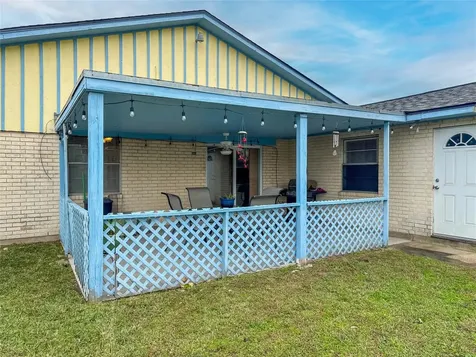 3217 Pine Street Galveston TX 77551