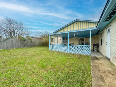 3217 Pine Street Galveston TX 77551
