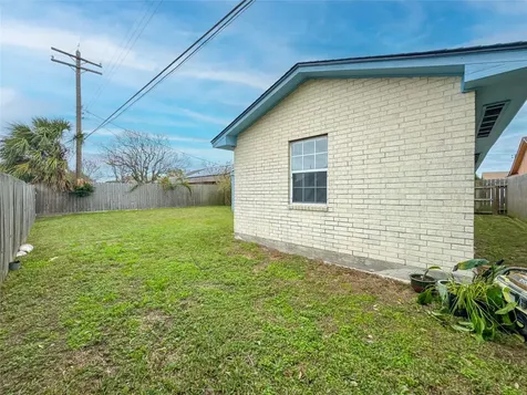 3217 Pine Street Galveston TX 77551