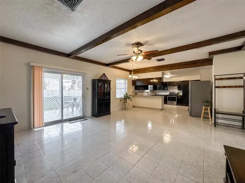 3217 Pine Street Galveston TX 77551