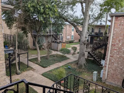 5550 N Braeswood Boulevard 135 Houston TX 77096