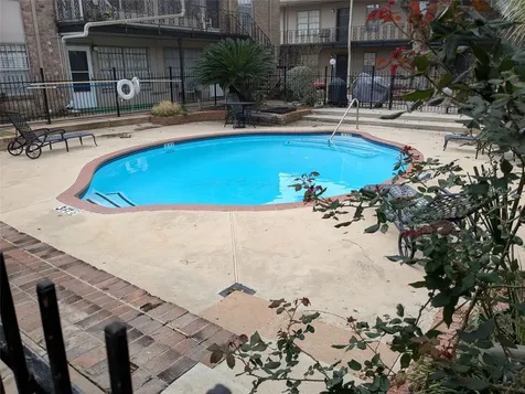 5550 N Braeswood Boulevard 135 Houston TX 77096