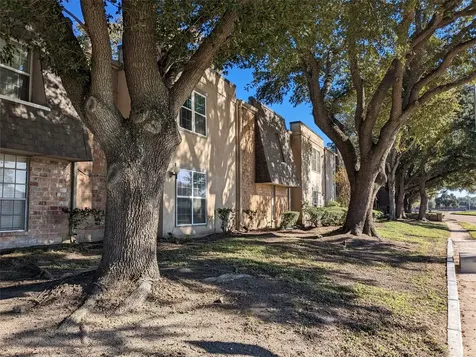 5550 N Braeswood Boulevard 135 Houston TX 77096