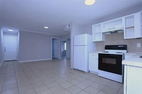 123 W 6th Street 2 Freeport TX 77541