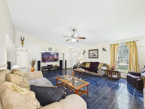11622 Crystalwood Drive Houston TX 77013