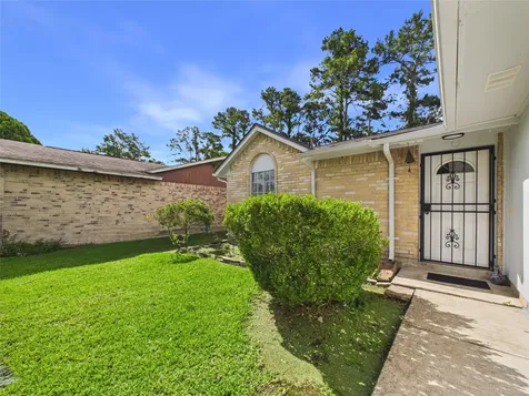 11622 Crystalwood Drive Houston TX 77013