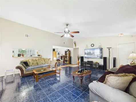 11622 Crystalwood Drive Houston TX 77013