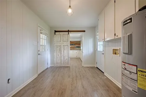 705 S La Grange Street Flatonia TX 78941