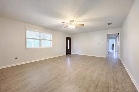 705 S La Grange Street Flatonia TX 78941