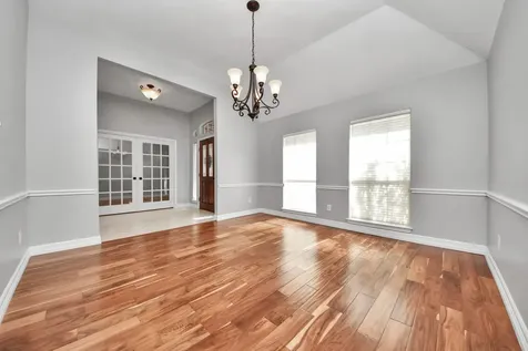 2802 Creek Bend Drive Friendswood TX 77546