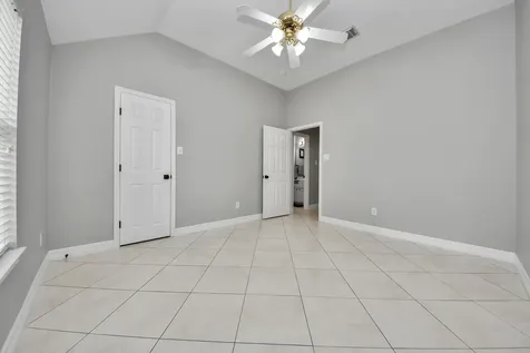2802 Creek Bend Drive Friendswood TX 77546