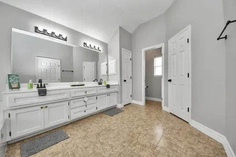 2802 Creek Bend Drive Friendswood TX 77546