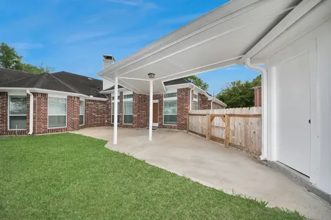 2802 Creek Bend Drive Friendswood TX 77546