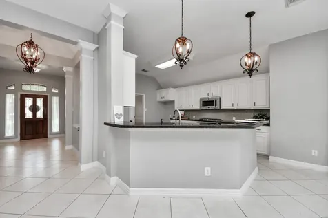 2802 Creek Bend Drive Friendswood TX 77546