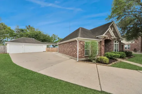 2802 Creek Bend Drive Friendswood TX 77546