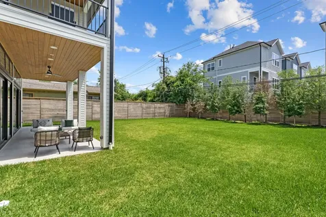 963 W 41st Street Houston TX 77018