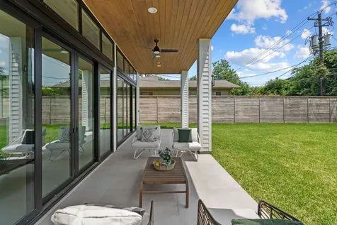 963 W 41st Street Houston TX 77018
