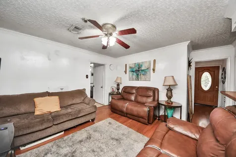 6226 Standing Oaks Street Houston TX 77050