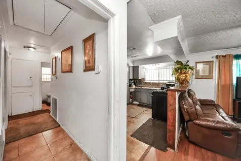 6226 Standing Oaks Street Houston TX 77050