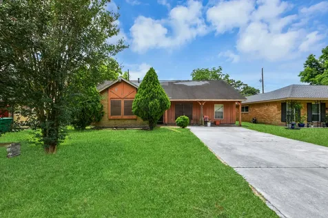 6226 Standing Oaks Street Houston TX 77050