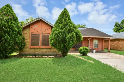 6226 Standing Oaks Street Houston TX 77050