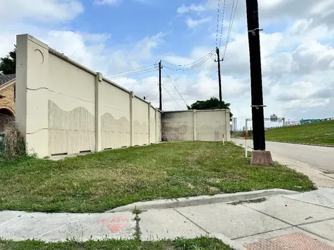 2007 Rosewood Street Houston TX 77004