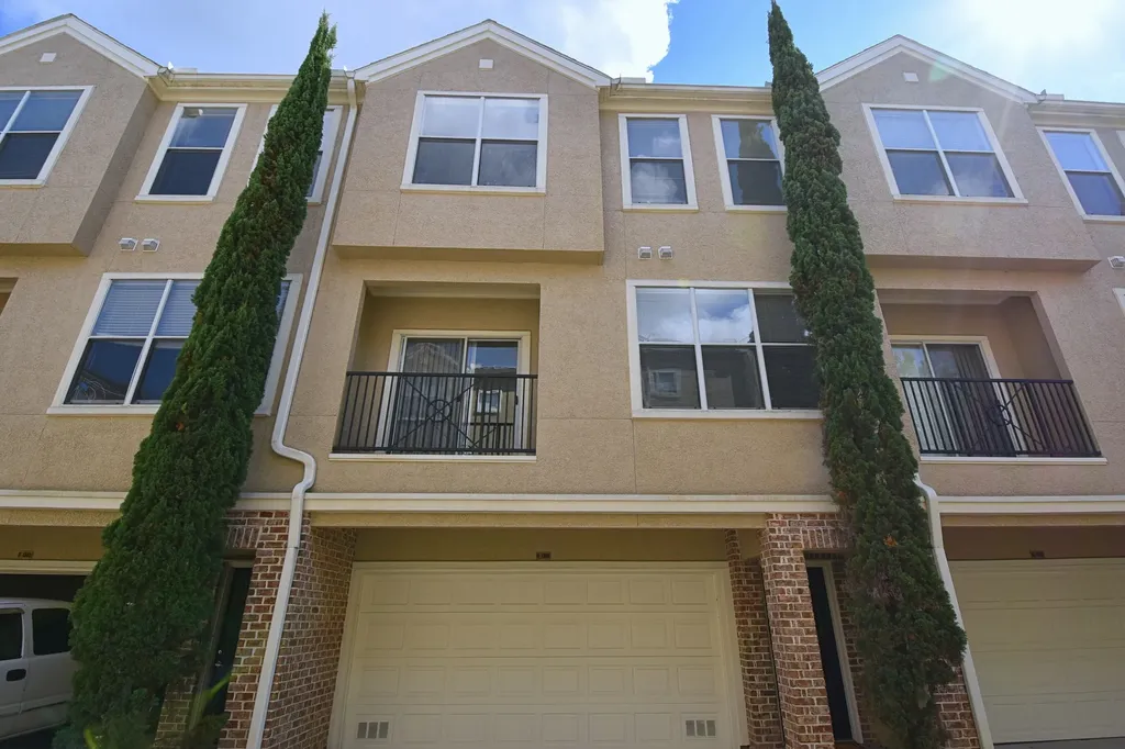 12707 Boheme Drive 1305 Houston TX 77024