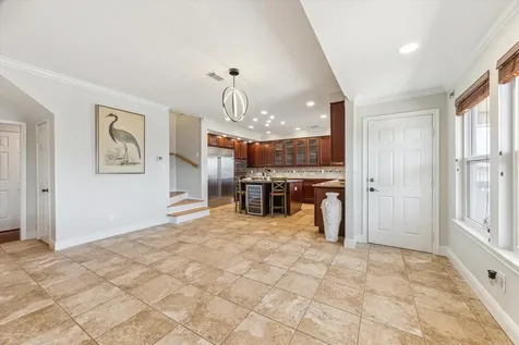 1339 Outrigger Tiki Island TX 77554