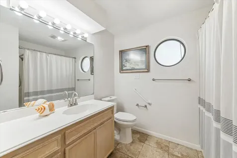 1339 Outrigger Tiki Island TX 77554