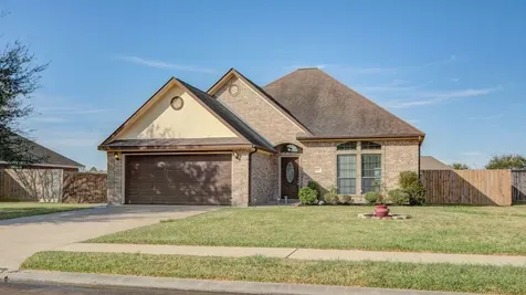 107 Meadowlark Court Richwood TX 77566