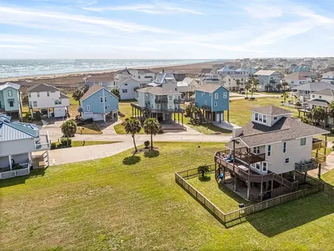 4119 Courageous Lane Galveston TX 77554