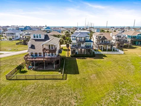 4119 Courageous Lane Galveston TX 77554