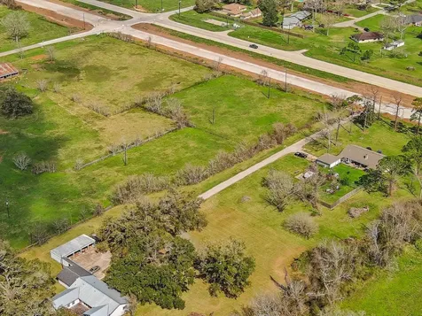 0 Highway 36 Jones Creek TX 77541