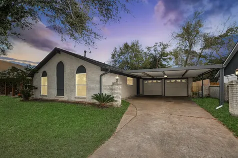 1415 Parry Sound Pasadena TX 77504