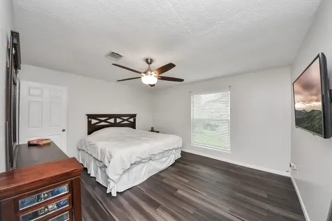 1415 Parry Sound Pasadena TX 77504