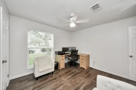 1415 Parry Sound Pasadena TX 77504