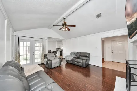 1415 Parry Sound Pasadena TX 77504