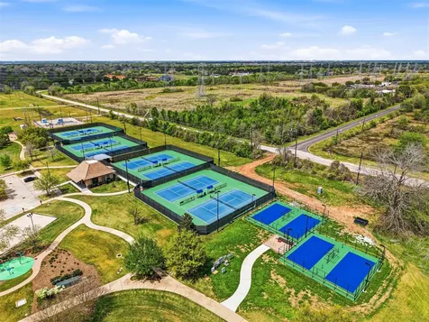 4914 Fairford Drive Sugar Land TX 77479