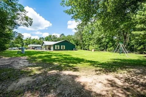 55 County Road 2287 Cleveland TX 77327