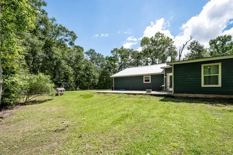 55 County Road 2287 Cleveland TX 77327
