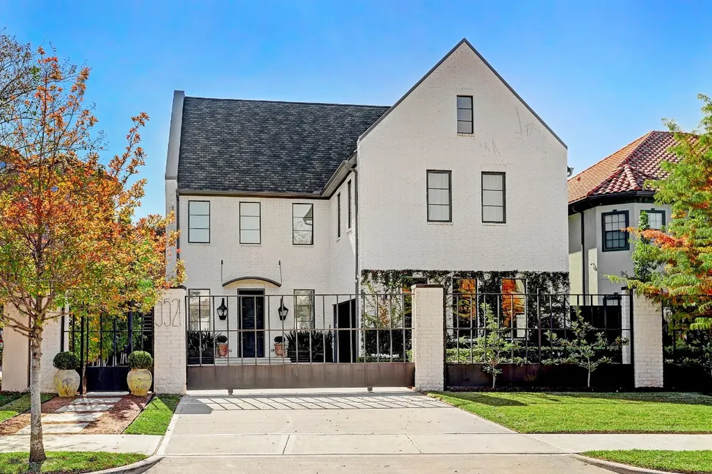 5521 Fairdale Lane Houston TX 77056