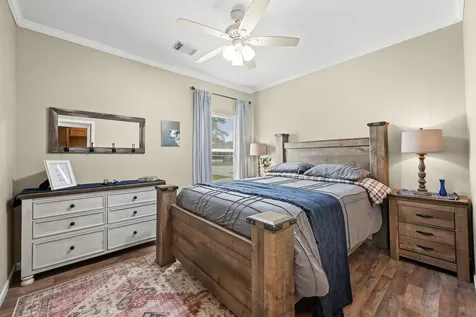 5811 Avenue G 1/2 Santa Fe TX 77510