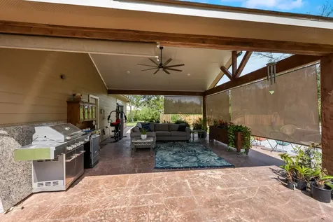 5811 Avenue G 1/2 Santa Fe TX 77510