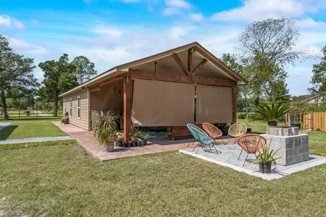 5811 Avenue G 1/2 Santa Fe TX 77510